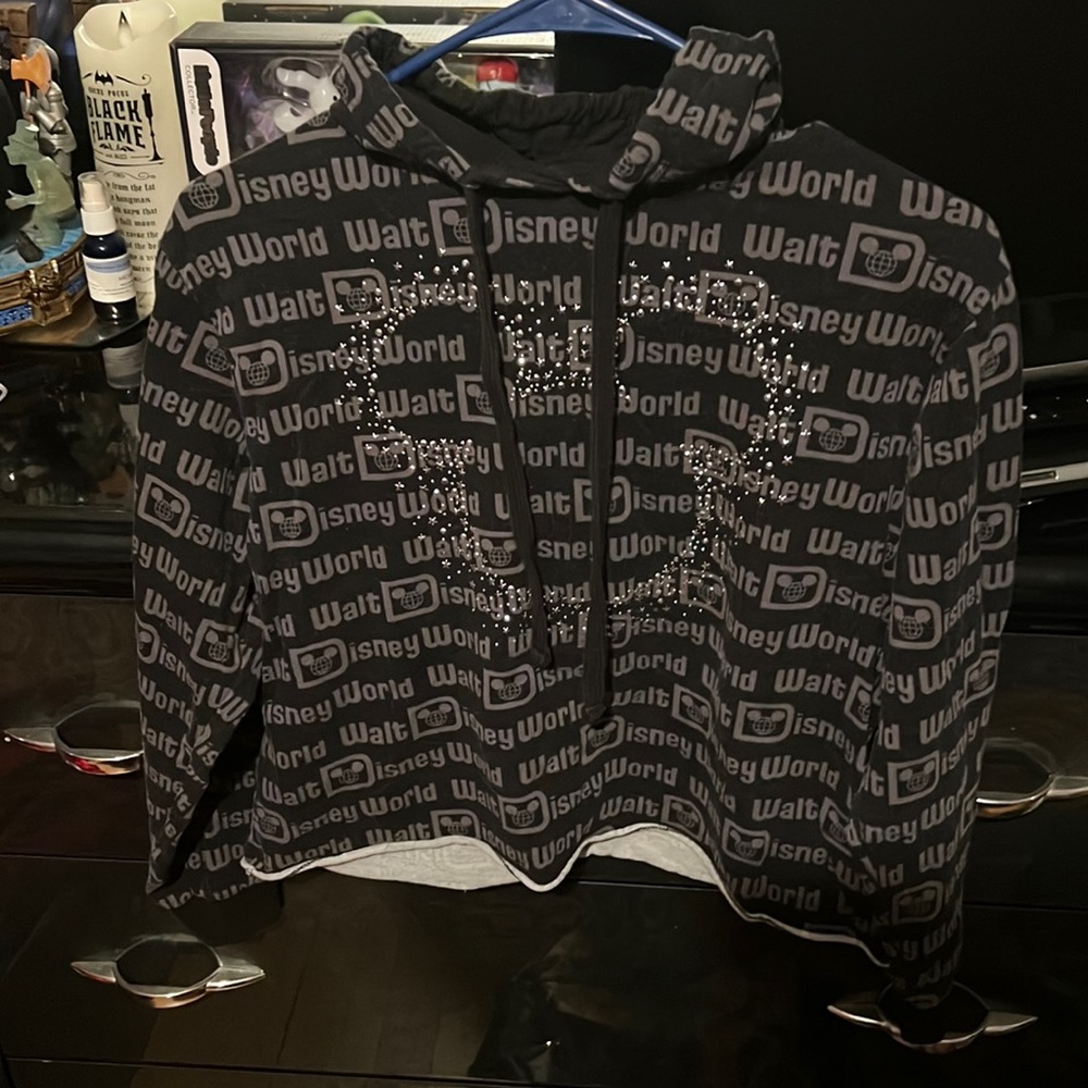 Disney Parks Size XS  Walt Disney World Crop Top Hoodie